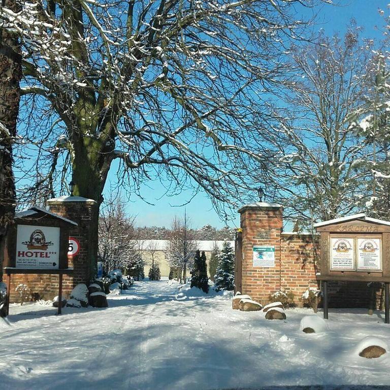 Hotel Stara Stajnia Pleszew Eksteriør bilde